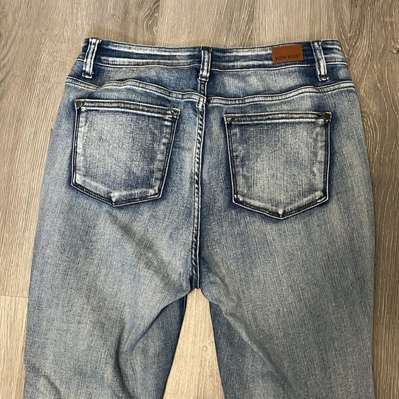 Judy Blue High Rise Heavy Hand Sand Skinny Jeans - Picture 8 of 11